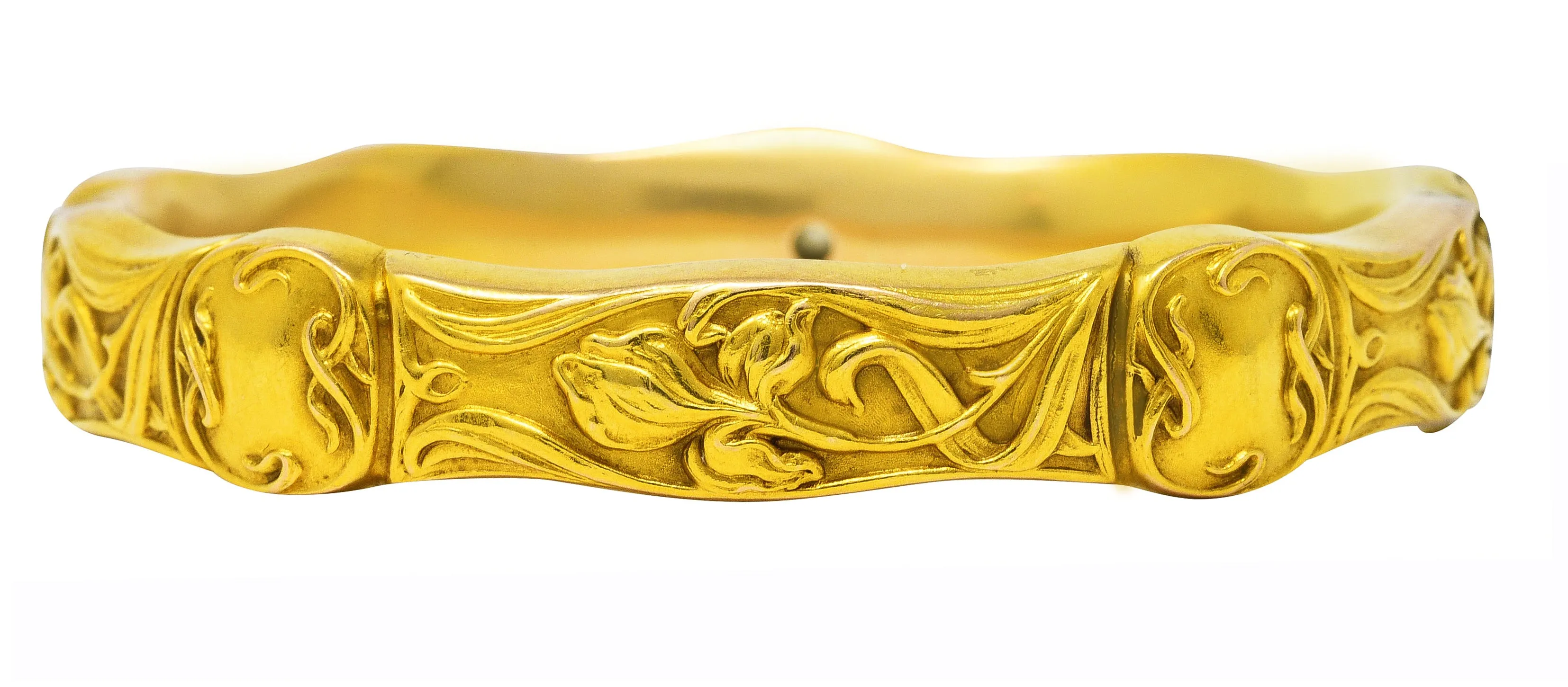 1905 Art Nouveau Diamond Sapphire 18 Karat Yellow Gold Iris Bangle Bracelet
