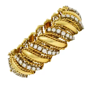 1970's Vintage 7.92 CTW Diamond 18 Karat Gold Link Bracelet