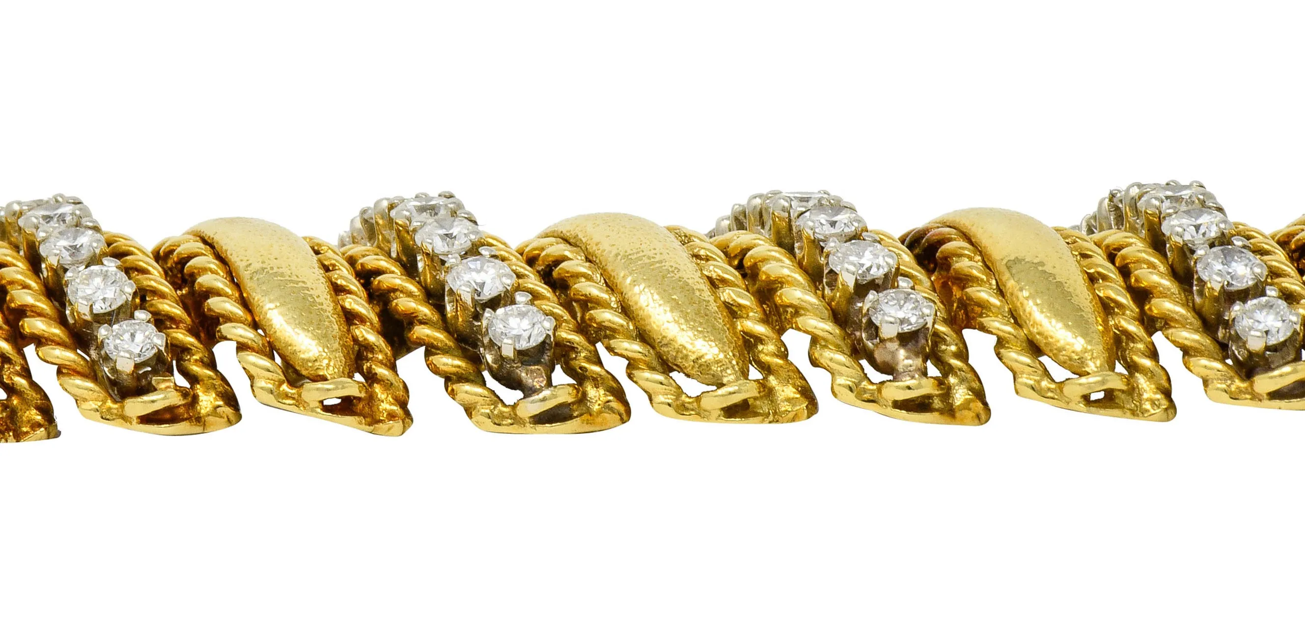 1970's Vintage 7.92 CTW Diamond 18 Karat Gold Link Bracelet