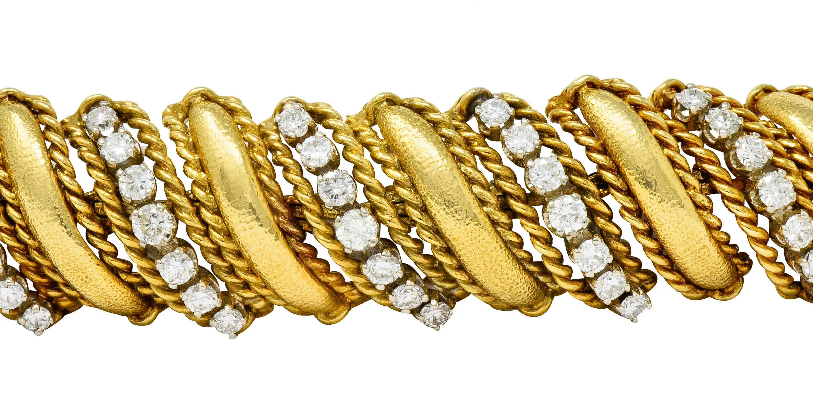 1970's Vintage 7.92 CTW Diamond 18 Karat Gold Link Bracelet