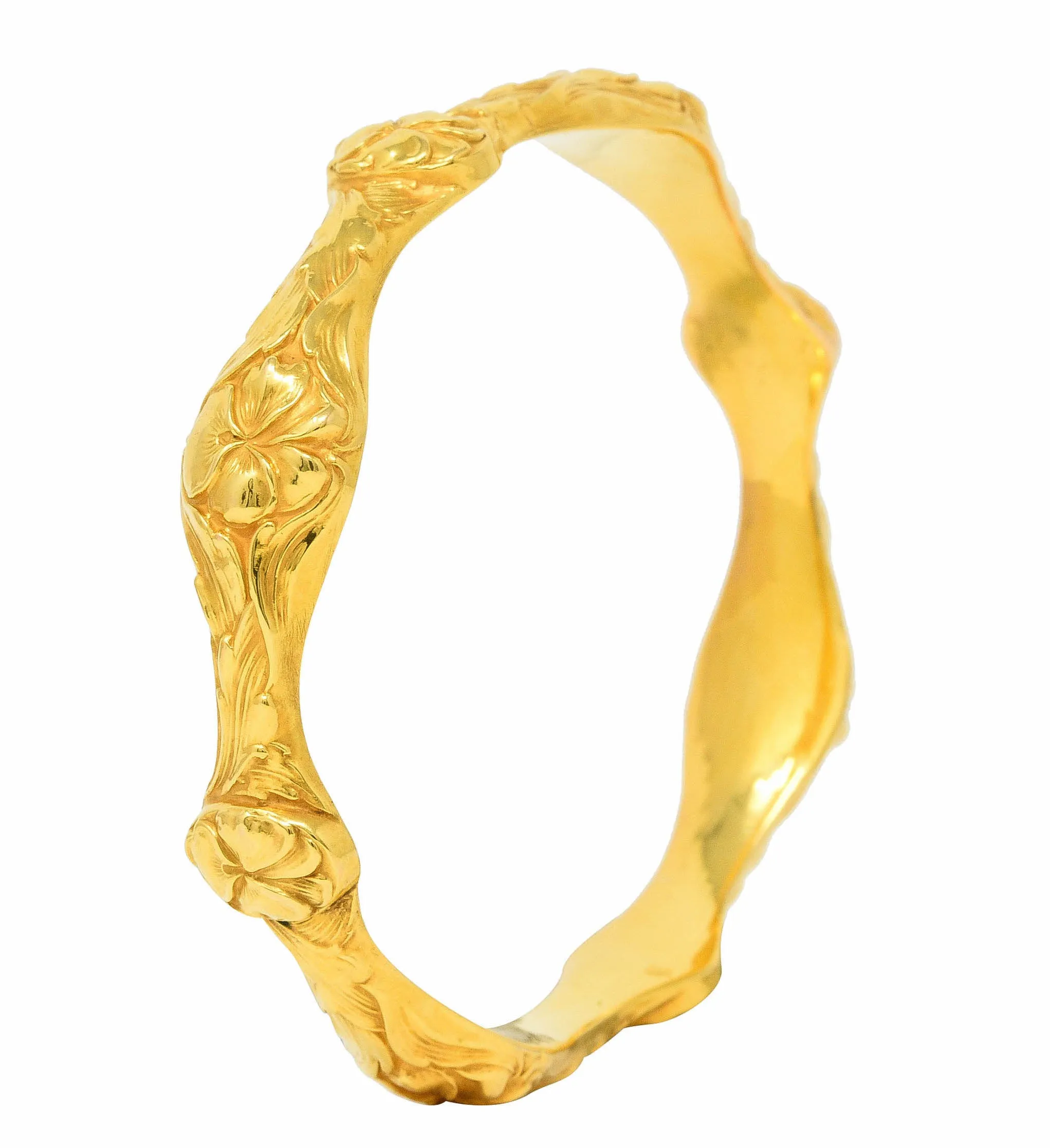Art Nouveau 14 Karat Yellow Gold Pansy Flower Antique Bangle Bracelet