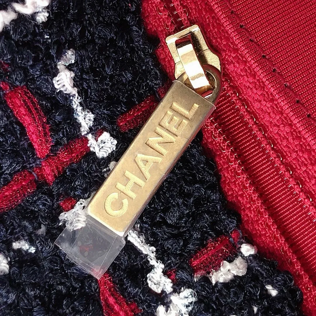 Chanel 19 Navy, Red Tweed Mixed Hardware - Large