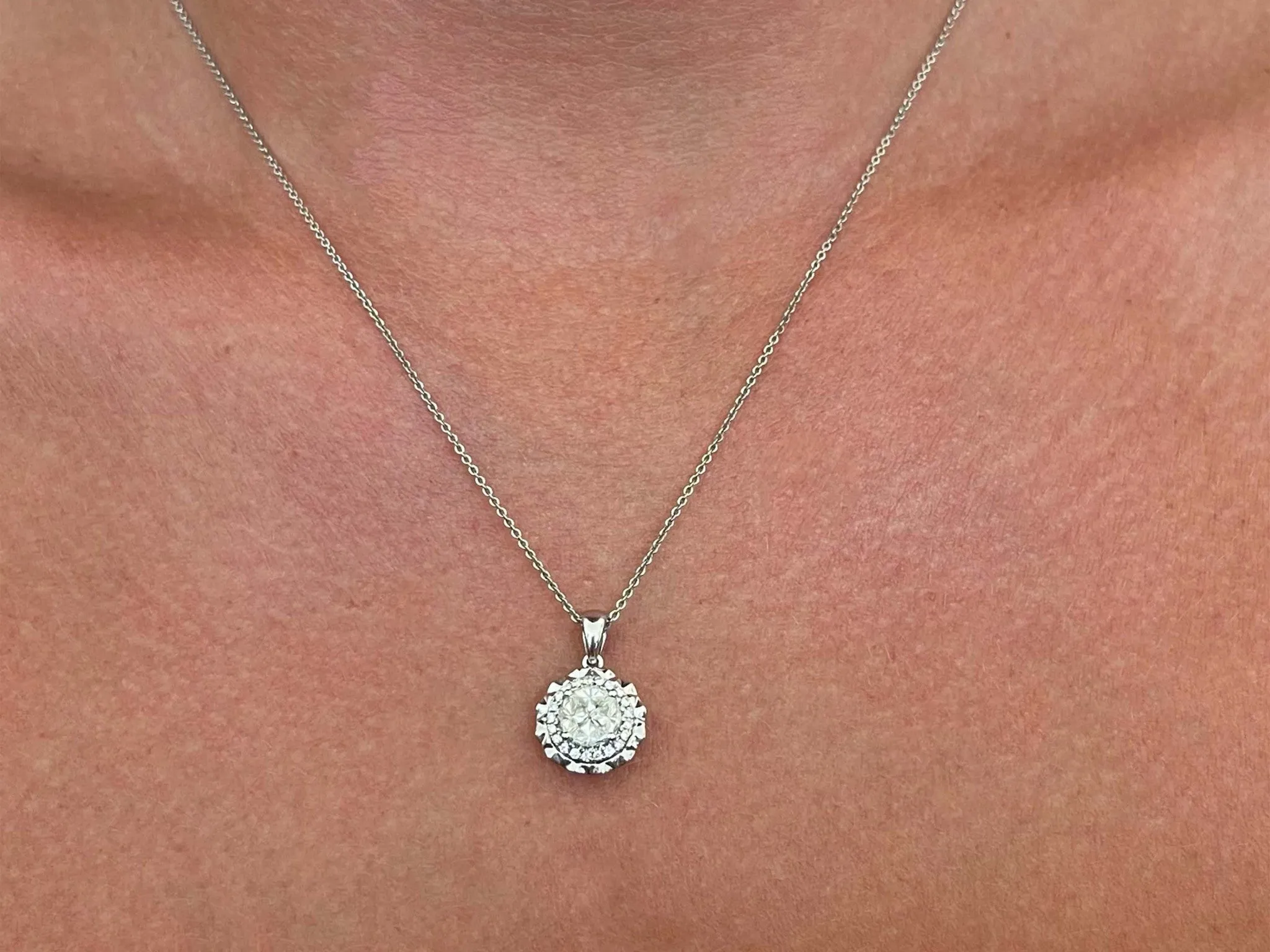Diamond Halo Pendant in 18k White Gold
