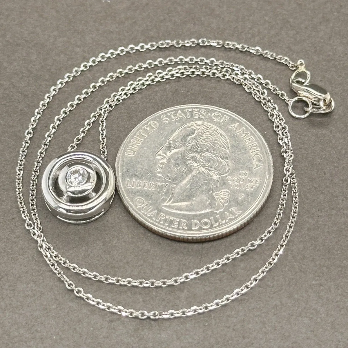 Estate 14K W Gold 0.11ct H/VS1 Diamond Pendant