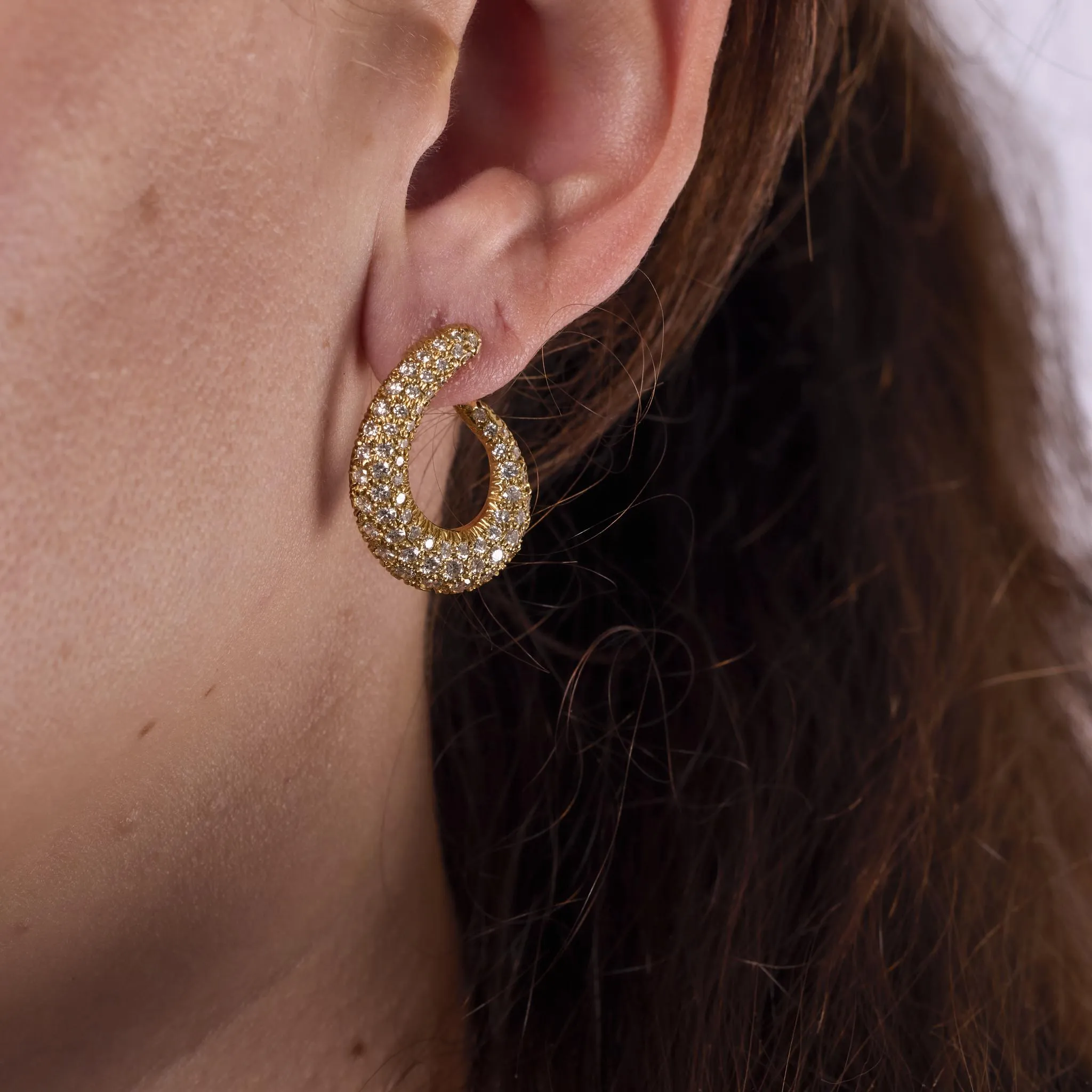 Mctigue 3.2 carat diamond 18k yellow gold curl earrings