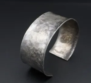 Rustic Vintage Navajo Sterling Silver Hammered Wide Cuff Bracelet 7" 40g BS2610