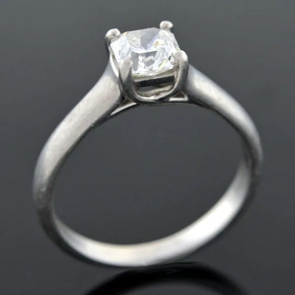 TIFFANY & CO. Estate Platinum "Lucida " Diamond Solitaire Ring 0.73ct