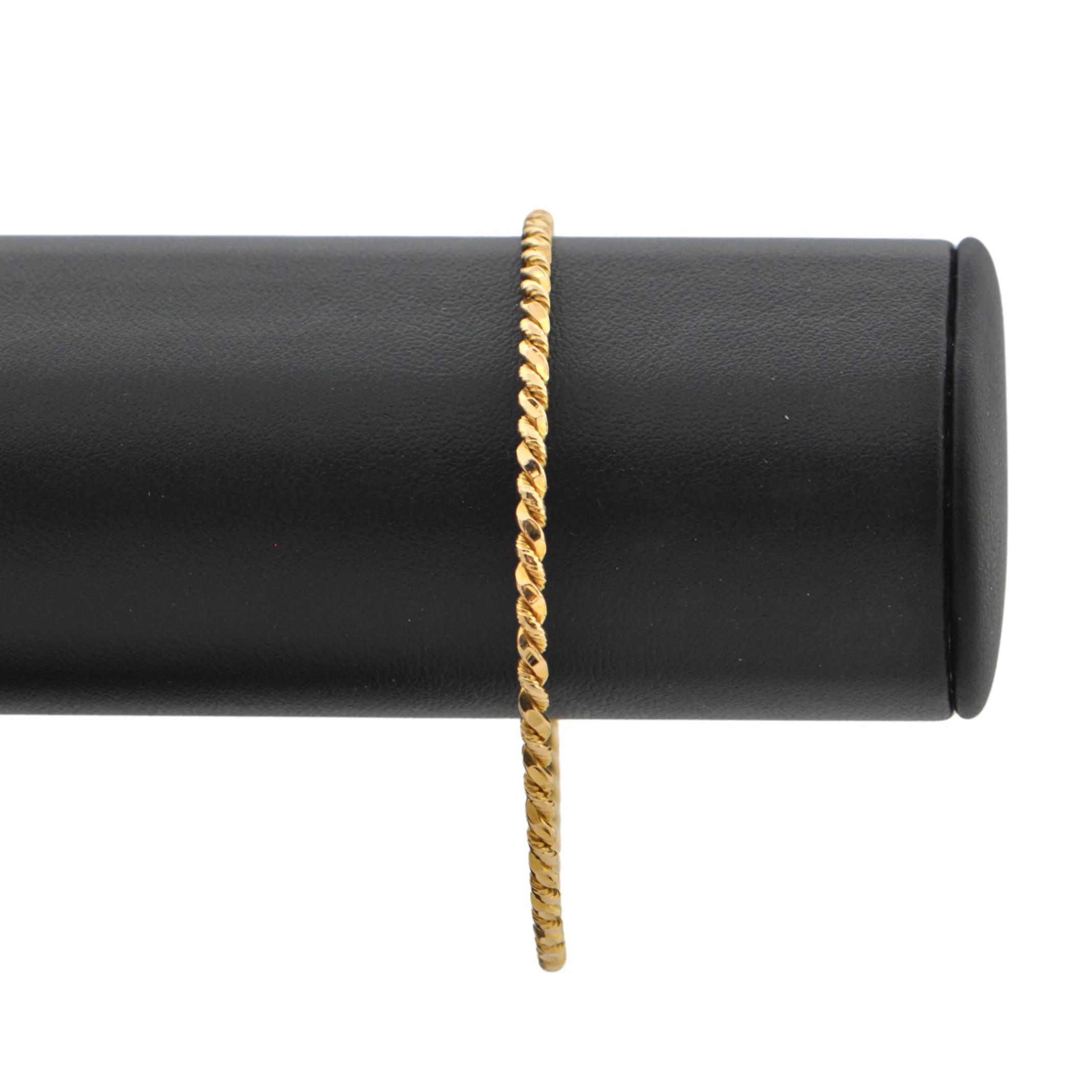 Vintage 18K Yellow Gold Bangle Bracelet